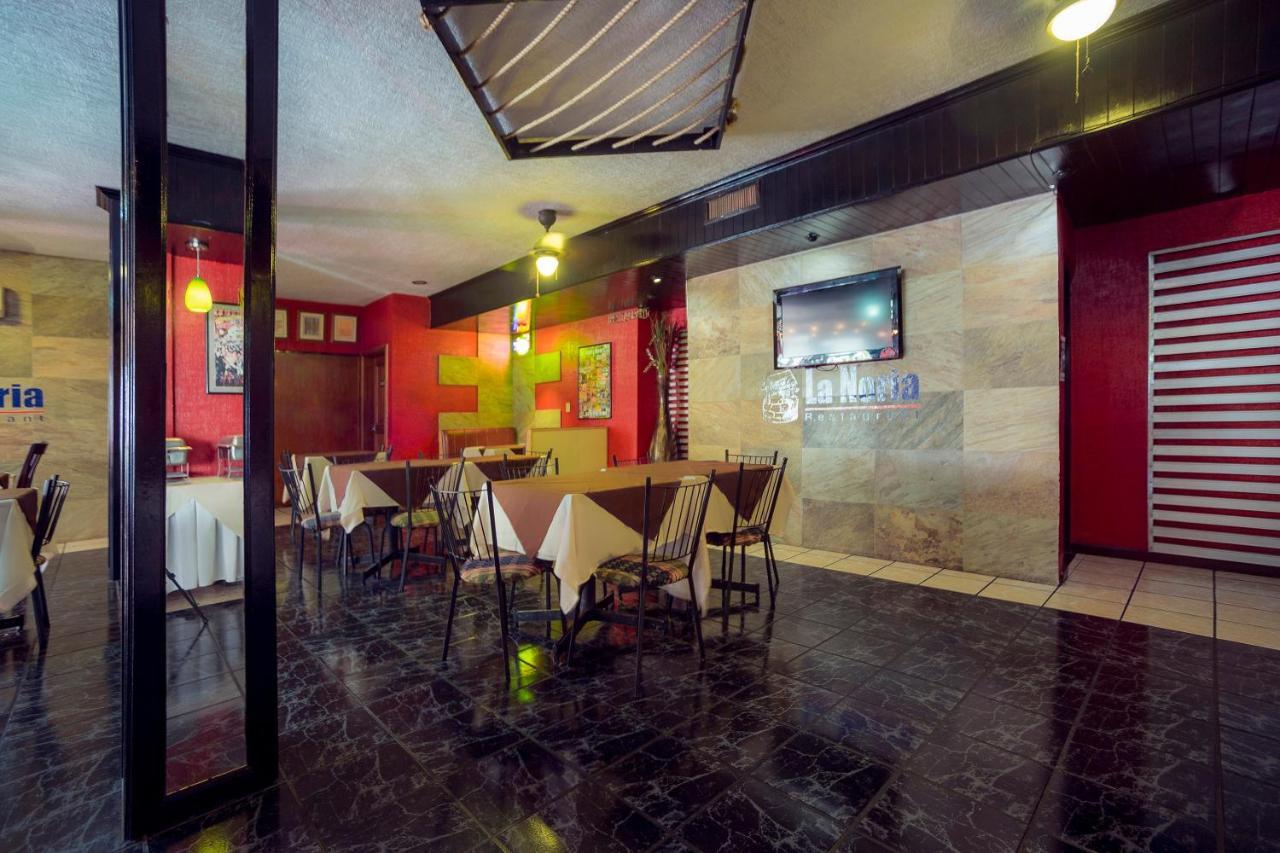 Hotel Torre Monterrey Bagian luar foto